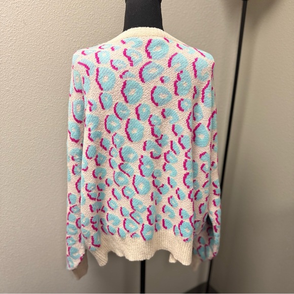 Peach Love Blue & Pink Colorful Patterned Women's Sweater. Size Large - Picture 3 of 5